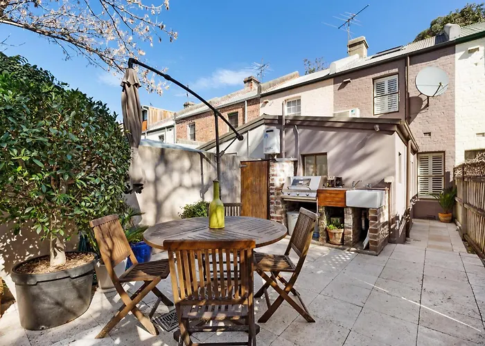 Pyrmont Self-Contained Terrace House
